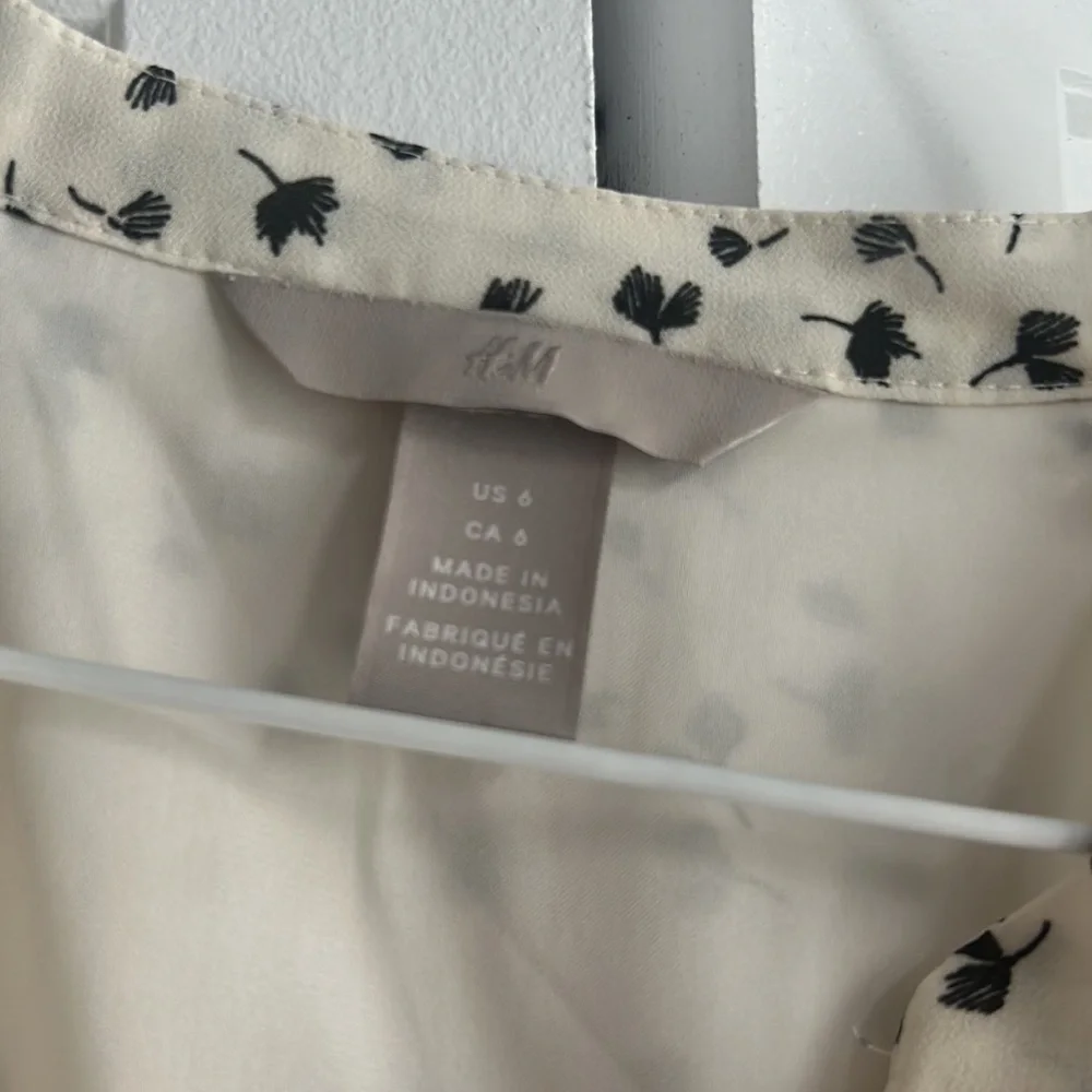 H&M dress - Picture 5 of 6